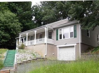 10 Forest Rd, Andover, NJ 07821