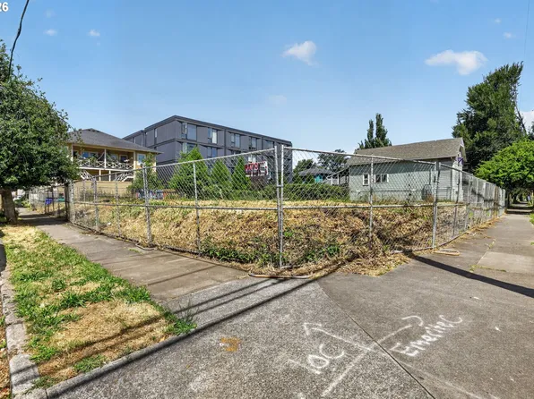 1121 SE Lincoln St, Portland, OR 97214