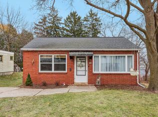 306 N Crowns St, Port Washington, WI 53074