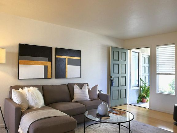 5th image of 1870 Market St #2