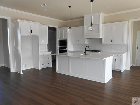 3rd image of 5624 Spearhead Ln