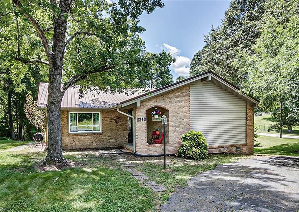1st image of 2313 Burnette Dr