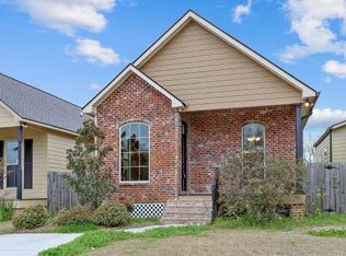 505 S Iberville Ave, Gonzales, LA 70737