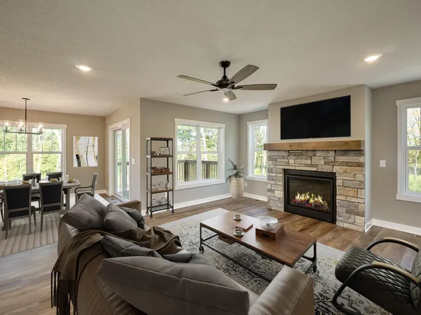 9147 157th Ave NE, Columbus, MN 55025