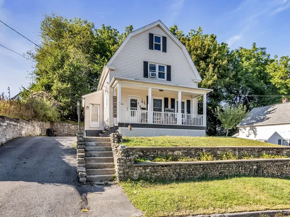 100 Clover St, Worcester, MA 01603