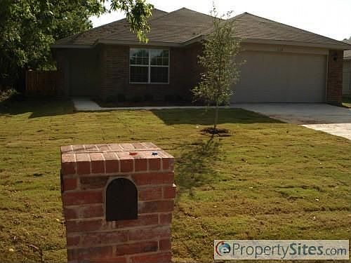 3rd image of 338 Billingslea Dr