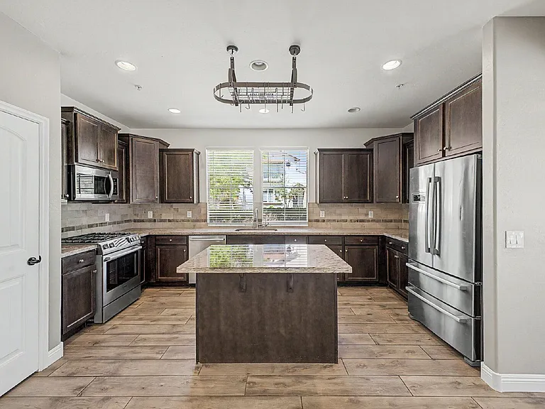 20515 W Maiden Ln — Photo 14
