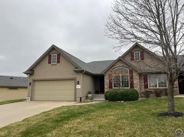 2107 SW Village Hall Rd, Topeka, KS 66614