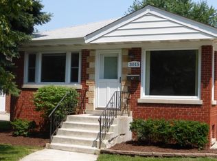 3015 Sunnyside Ave, Brookfield, IL 60513