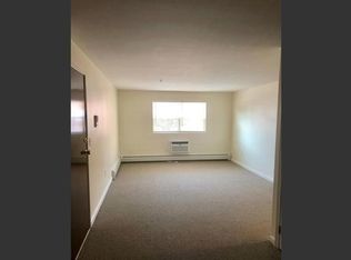 361 Hildreth St APT 24, Lowell, MA 01850