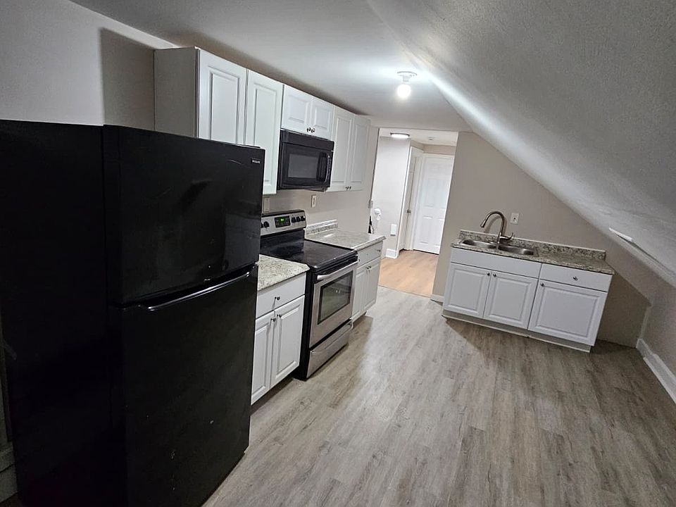 1st image of 29 Tracy Ave #G