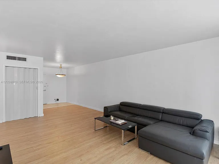 1200 West Ave #823 — Photo 7