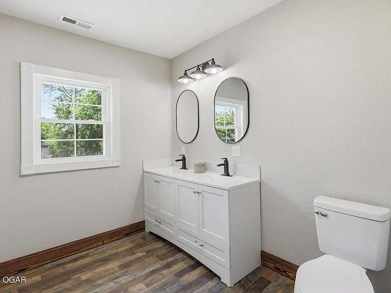 402 N Wall Ave — Photo 53