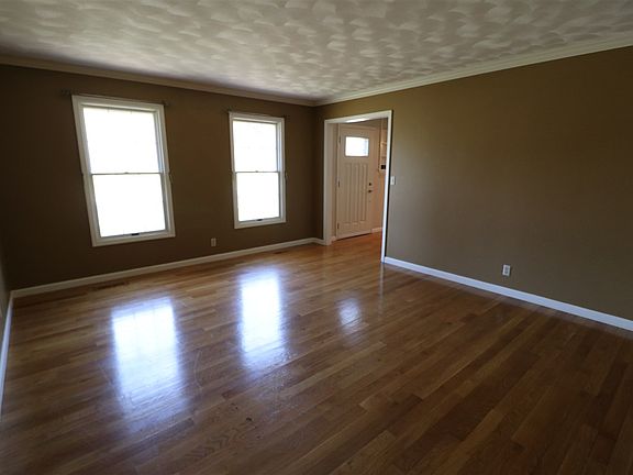 4th image of 6806 N Aycliffe Dr
