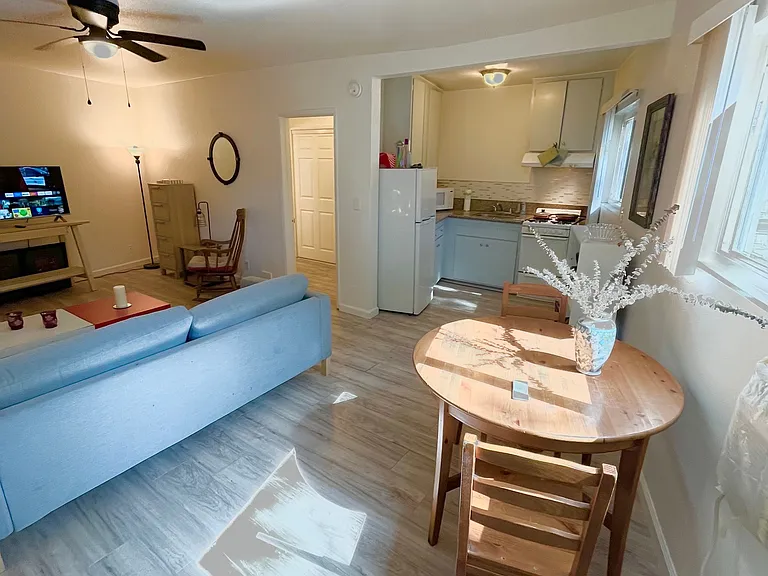 3697 S La Cienega Blvd #15 — Photo 9