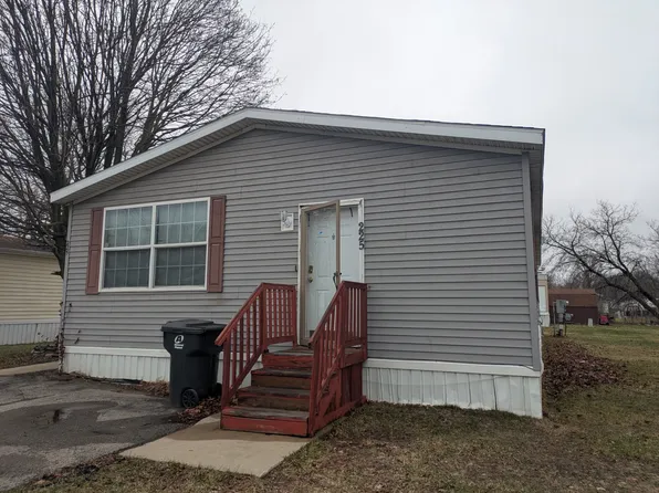 351 N Squirrel Rd, Auburn Hills, MI
