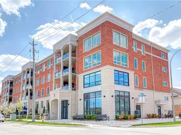 175 Commonwealth St #401, Kitchener, ON N2E 0H4