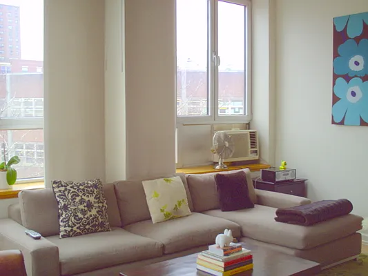 Rented by Chartwell Manhattan Realty | media 8