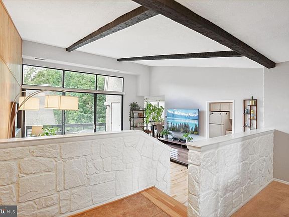 2nd image of 11616 Ivystone Ct Unit 5/301A