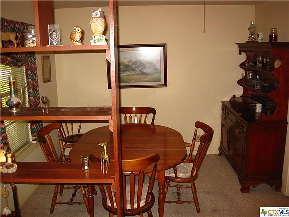4th image of 802 Gardenia Ln