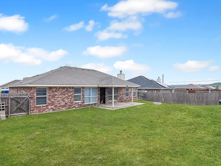 2403 Jake Dr — Photo 18