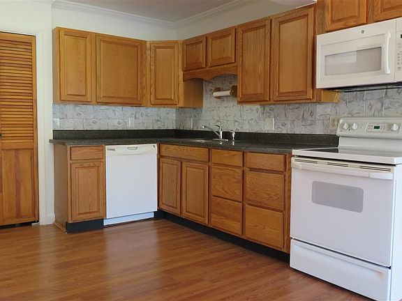 5th image of 11309 Piano Ln