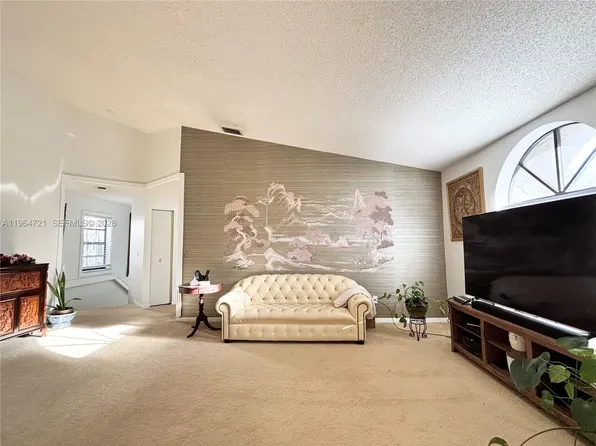 5258 Europa Dr APT H, Boynton Beach, FL 33437