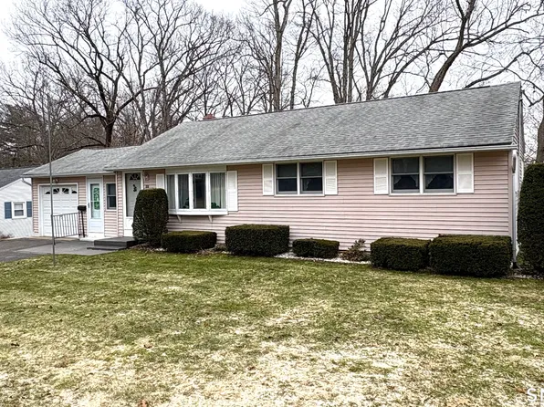 37 Indian Run, Enfield, CT 06082