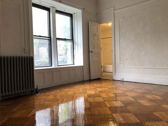 5th image of 1235 Pacific St APT 1R