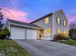 660 Hampstead Ct, York, PA 17403