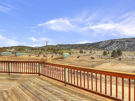 5th image of 46430 Pioneertown Rd