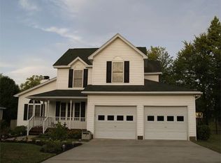 13 Wallbrook Ct, Irmo, SC 29063