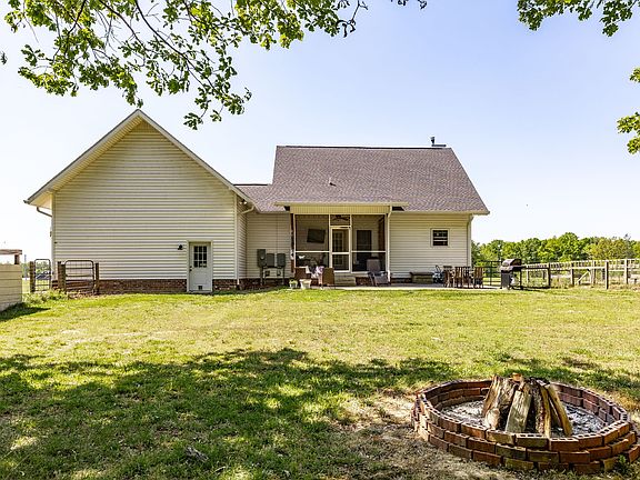 48th image of 237 Lear Rd