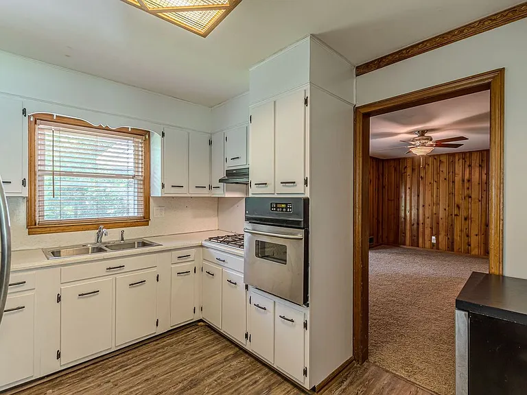 3920 Cliftondale Pl — Photo 4