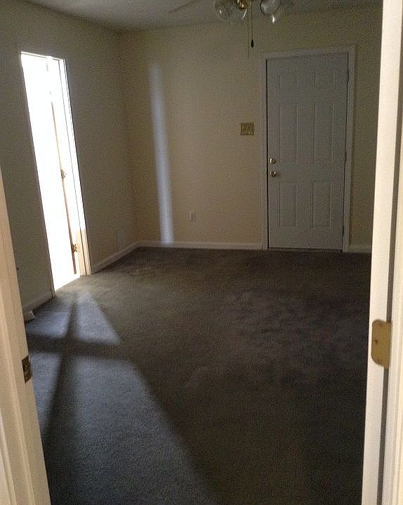 1st image of 702 Richard St