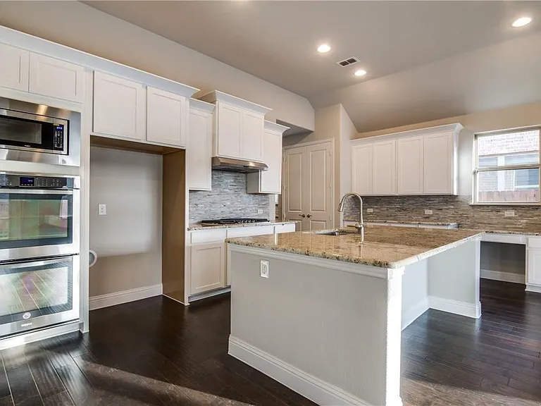 2612 Walnut Creek Ln — Photo 9