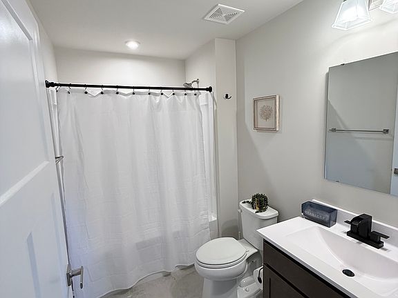 5th image of 275 Haddonfield Ct