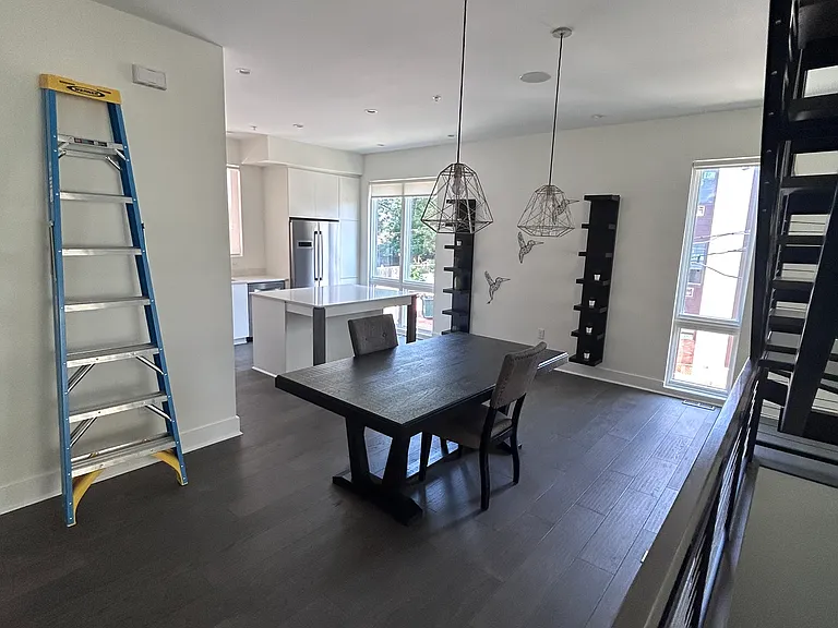 1145 Kirkwood Ave SE — Photo 5