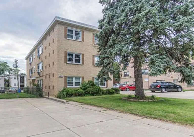 4837 Conrad St #2B — Photo 1
