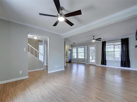 Fresh coat of paint and ready for move-in!