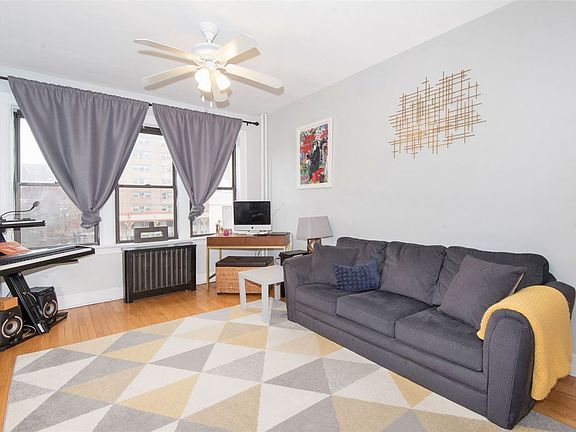 4th image of 150 37th St APT C4