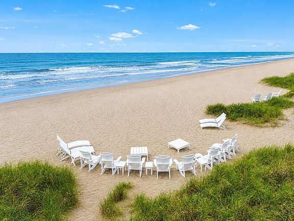 2nd image of 2225 S Ocean Boulevard #12