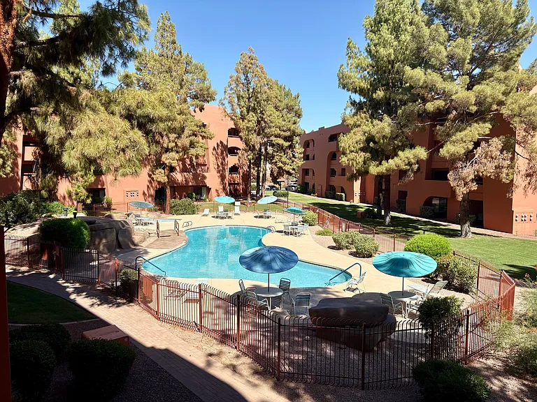 12222 N Paradise Village Pkwy S #213A — Photo 4