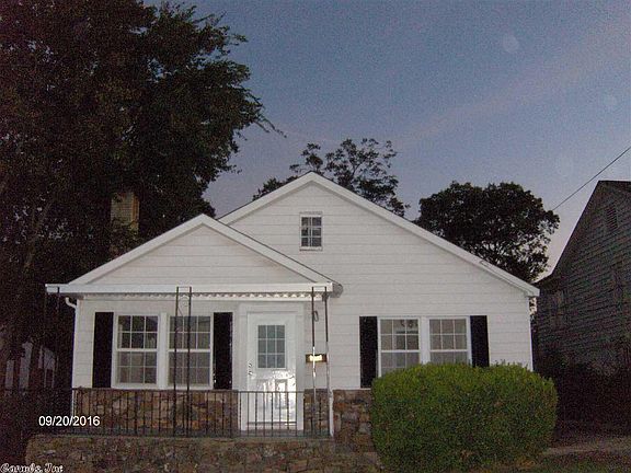 3rd image of 211 Garland Ave