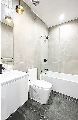 5th image of 486 Gates Ave Floor 2