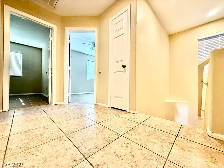 10256 Missouri Meadows St — Photo 15