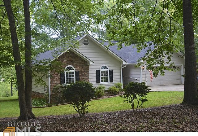 1st image of 108 N Hidden Lake Dr