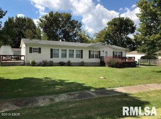 105 S Jackson St, Hurst, IL 62949