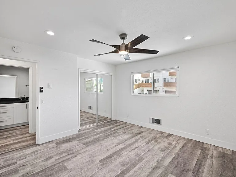 226 Avenida De La Grulla — Photo 9