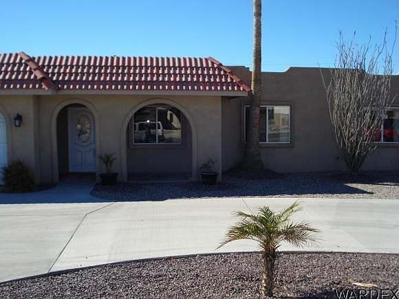 1st image of 411 Acoma Blvd N